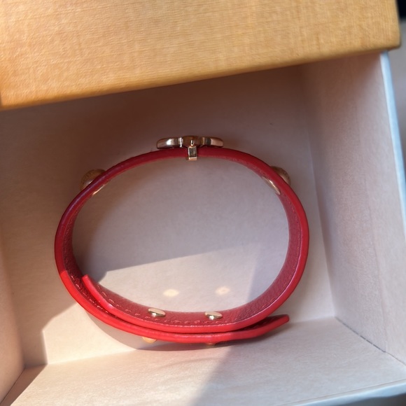 Louis Vuitton red bracket comes with box preloved great condition - Picture 3 of 5